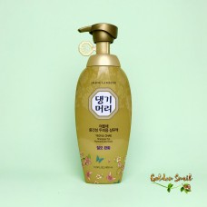 Шампунь для сухих и нормальных волос Daeng Gi Meo Ri Yeo Ul Chae Shampoo For Normal & Dry Scalp 400 мл