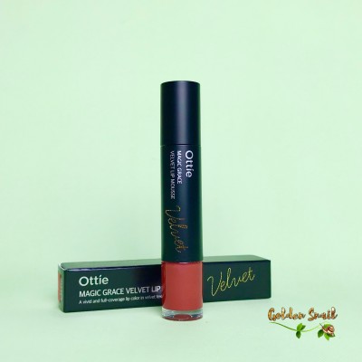 Жидкая матовая помада Ottie Magic Grace Velvet Lip Mousse