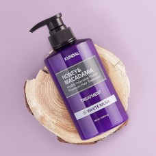 Кондиционер для увлажнения и питания с ароматом белый мускус Kundal Honey & Macadamia Protein Premium Treatment White Musk 500 мл